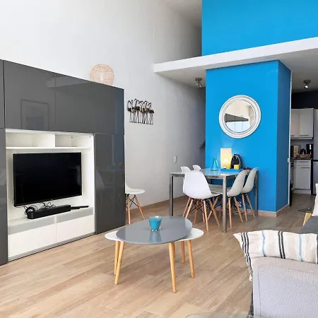 Climatise 3 Pieces, 6 Couchages - Face A La - - Fr-1-251-510 Lägenhet Le Lavandou